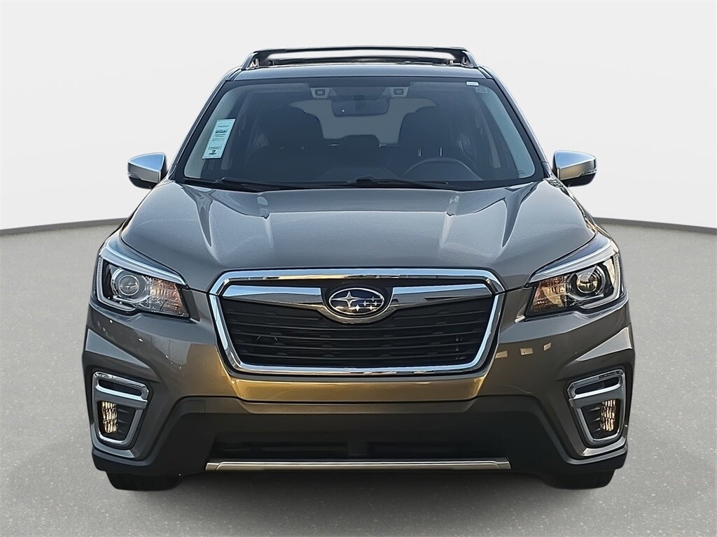 2020 Subaru Forester Touring photo 2