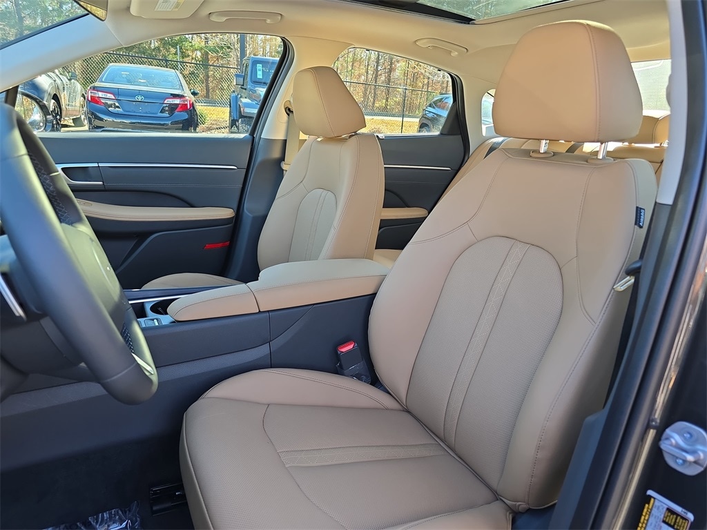 2025 Hyundai Sonata Hybrid Limited - Photo 15