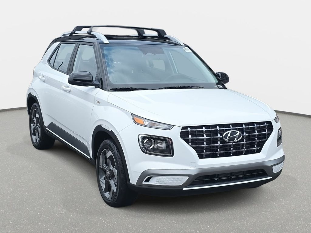 New 2026 Hyundai Venue SEL w/Two-Tone Roof SUV