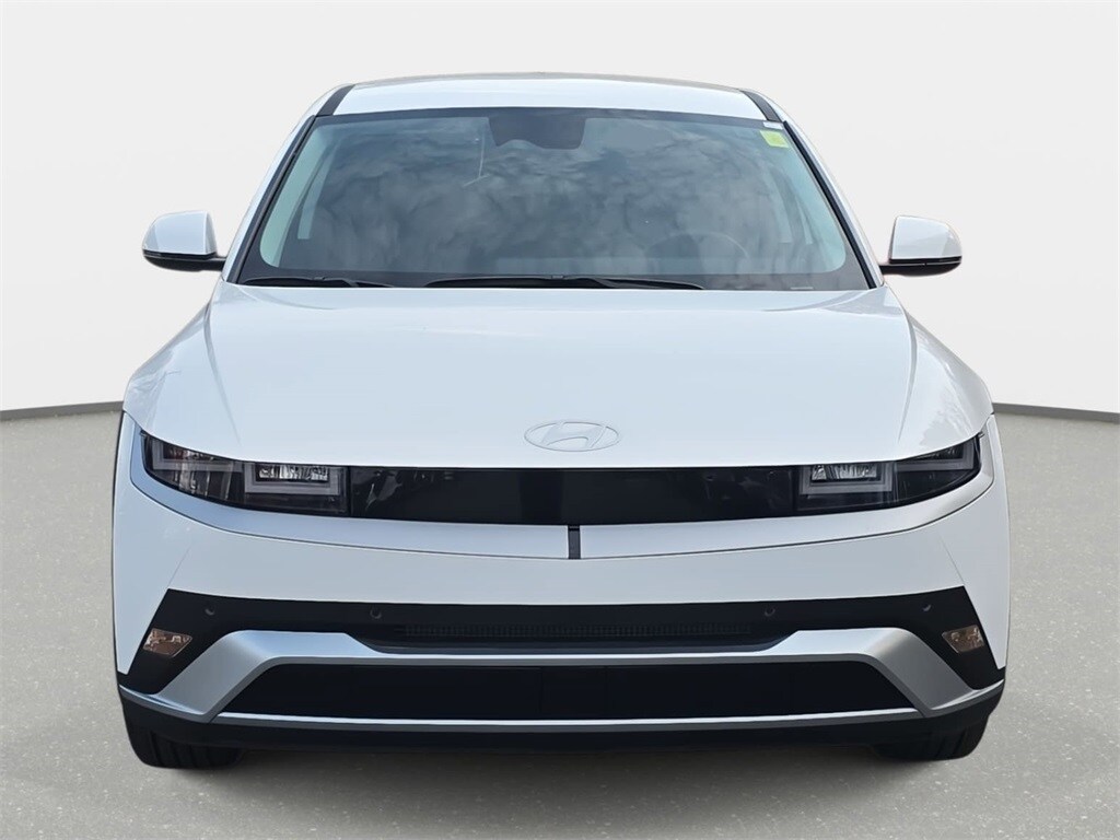 2026 Hyundai Ioniq 5 SEL photo 2