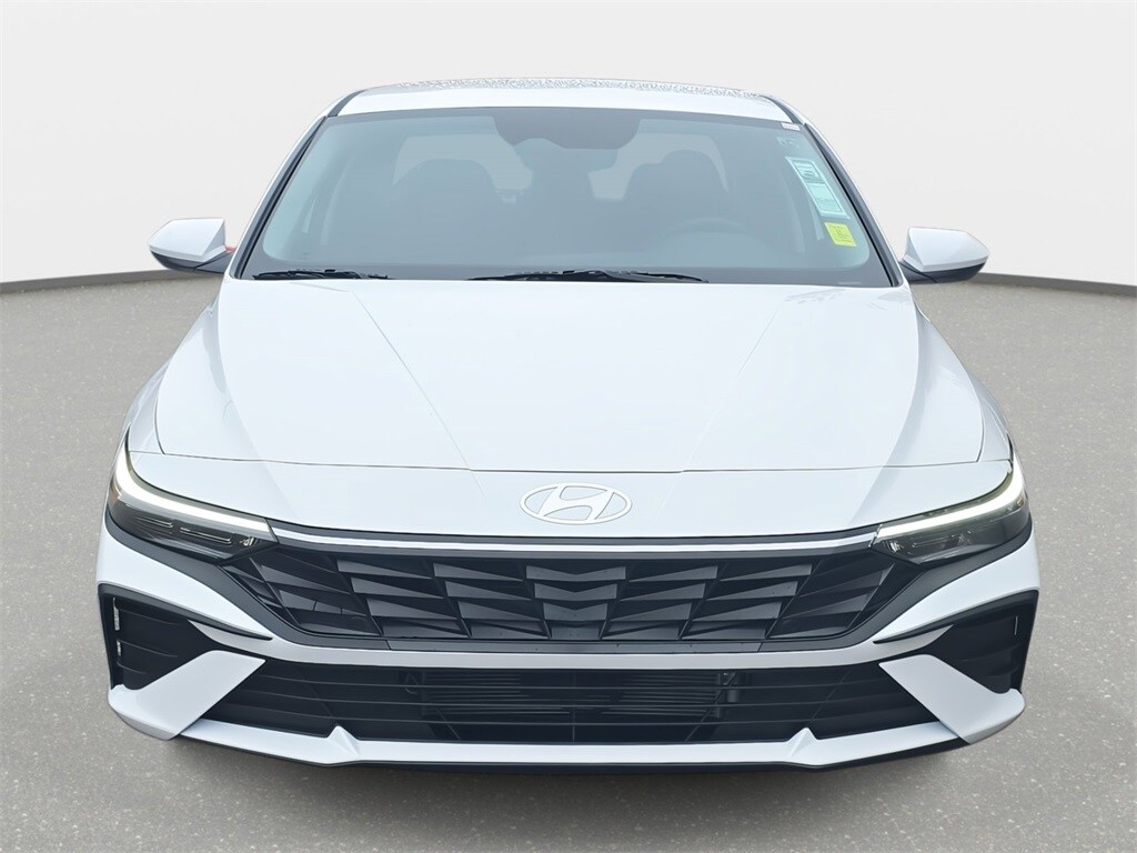 2026 Hyundai Elantra Blue photo 2