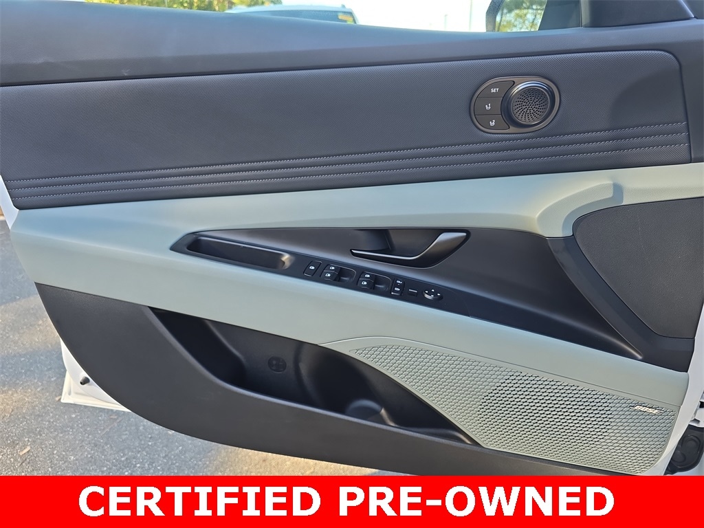2025 Hyundai Elantra Limited - Photo 27