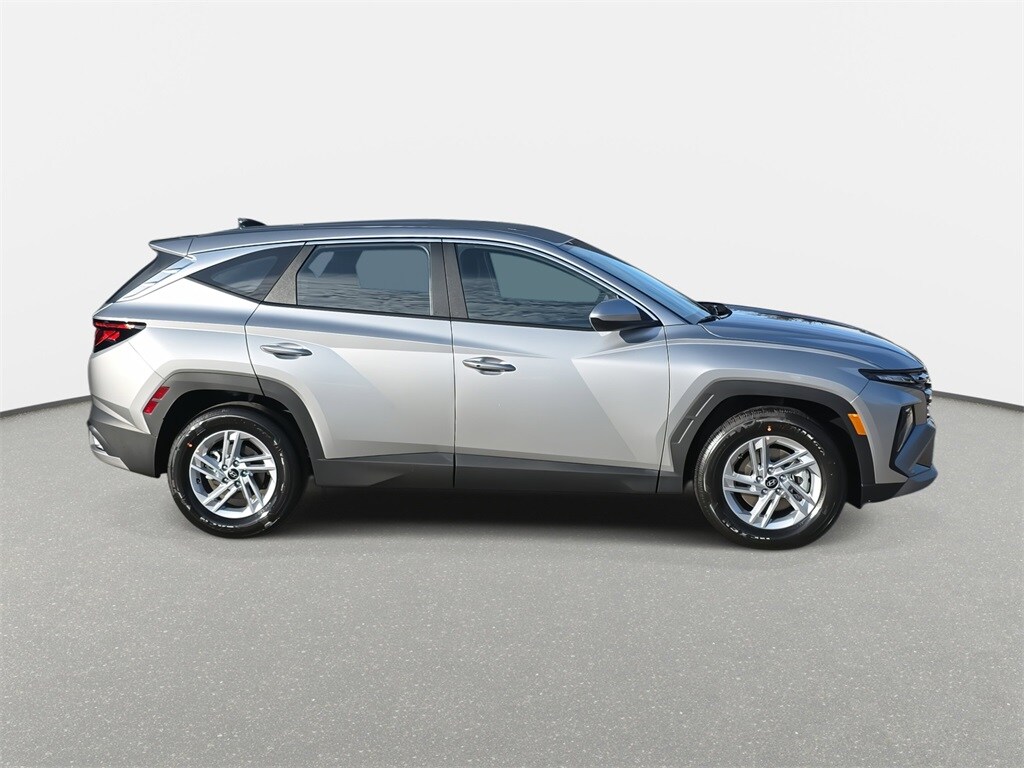New 2026 Hyundai Tucson SE FWD SUV