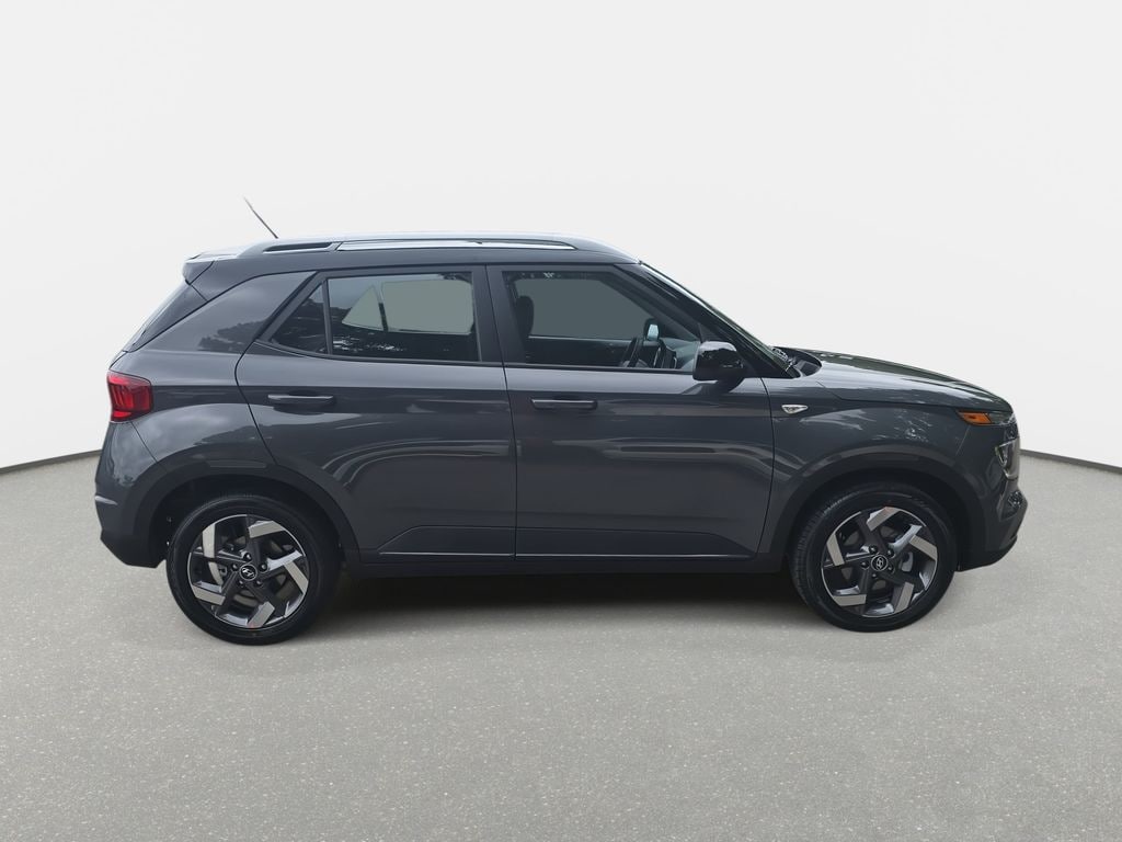 New 2026 Hyundai Venue SEL w/Two-Tone Roof SUV