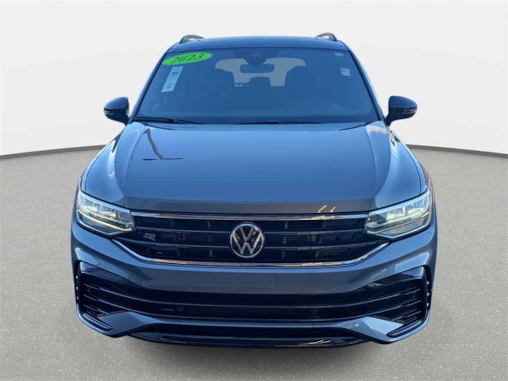 Used 2023 Volkswagen Tiguan 2.0T SE R-Line Black SUV