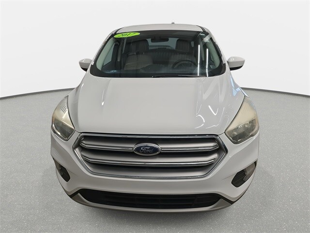 2017 Ford Escape SE photo 2