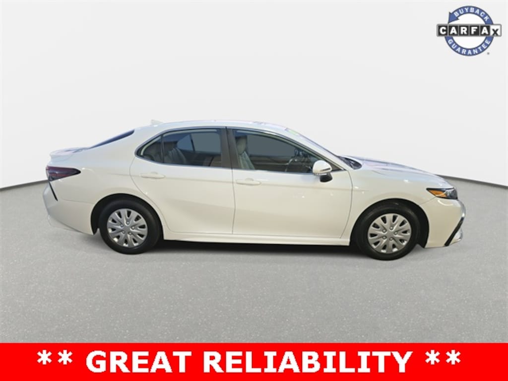 Used 2023 Toyota Camry SE Sedan