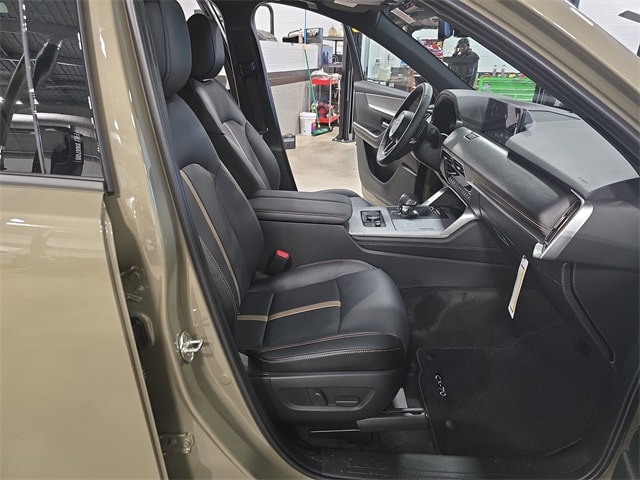 2026 Mazda CX-70 Premium Package - Photo 17