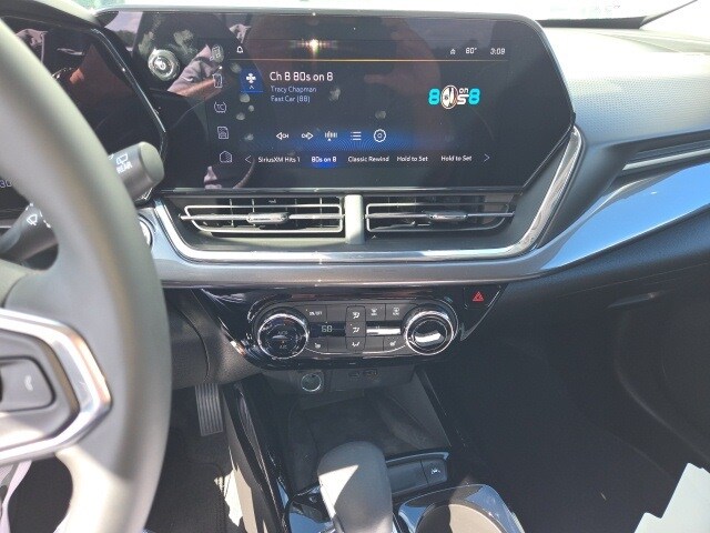 2025 Chevrolet Trax ACTIV photo 3