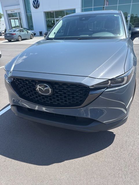 2024 Mazda CX-5 S Carbon Edition Auto AWD's photo