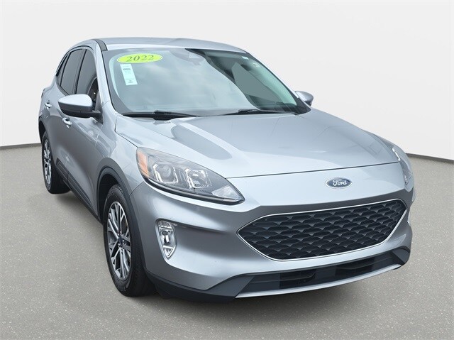 2022 Ford Escape SEL Hybrid photo 2