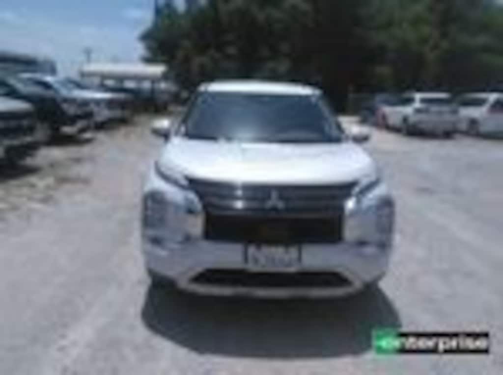 Used 2024 Mitsubishi Outlander SE SUV