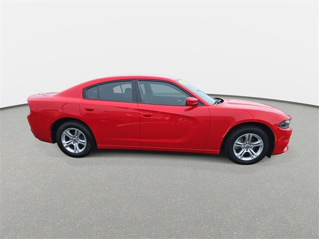 2022 Dodge Charger SXT photo 4