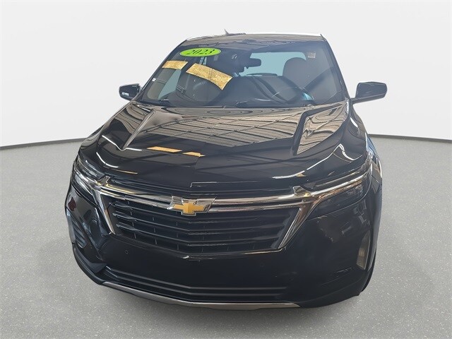 2022 Chevrolet Equinox LT photo 2