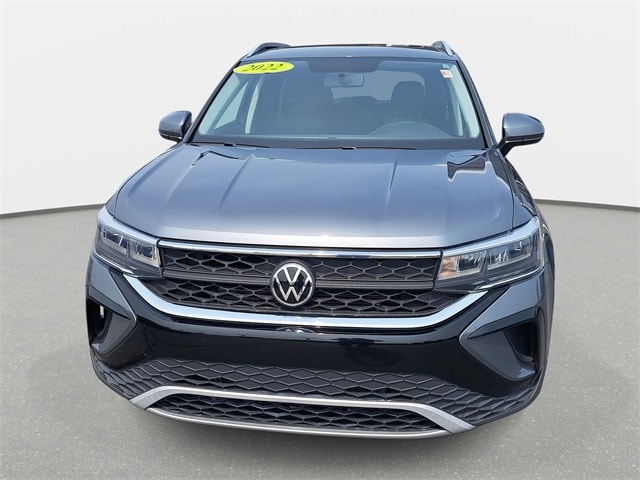 Used 2022 Volkswagen Taos SE with VIN 3VVTX7B27NM025239 for sale in Goldsboro, NC