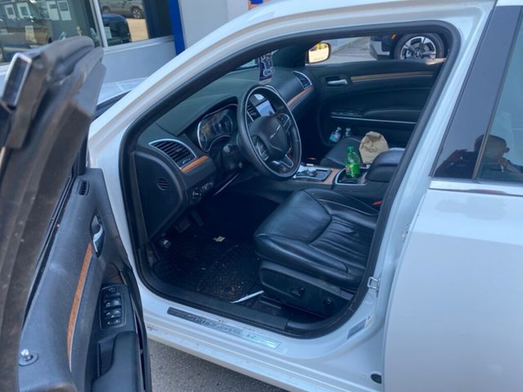 Used 2017 Chrysler 300C Platinum Sedan