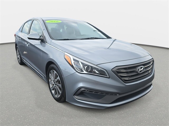 2016 Hyundai Sonata Sport photo 3