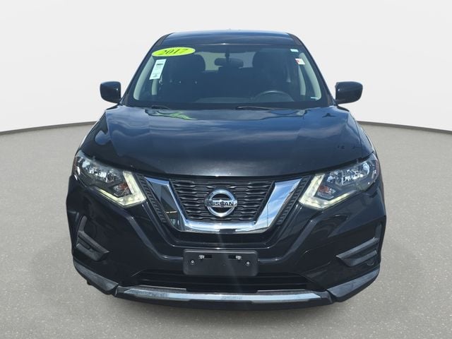 Used 2017 Nissan Rogue S with VIN 5N1AT2MV6HC804189 for sale in Goldsboro, NC