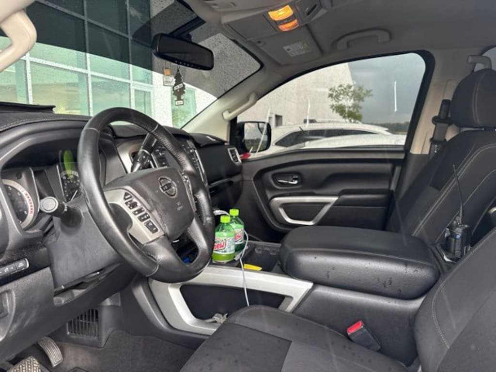 Used 2018 Nissan Titan SV Truck Crew Cab