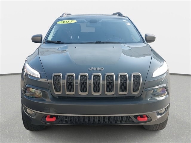 Used 2017 Jeep Cherokee Trailhawk with VIN 1C4PJMBS5HW500973 for sale in Goldsboro, NC