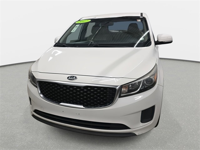 Used 2017 Kia Sedona L with VIN KNDMA5C10H6279670 for sale in Goldsboro, NC