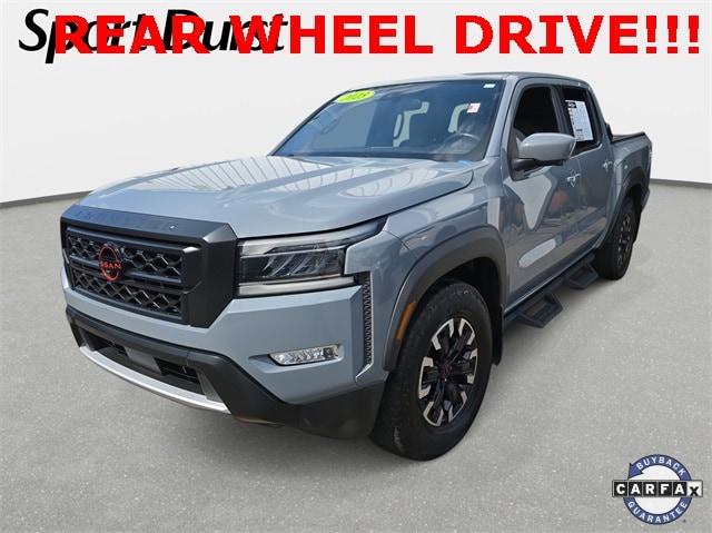 2023 Nissan Frontier PRO-X's photo