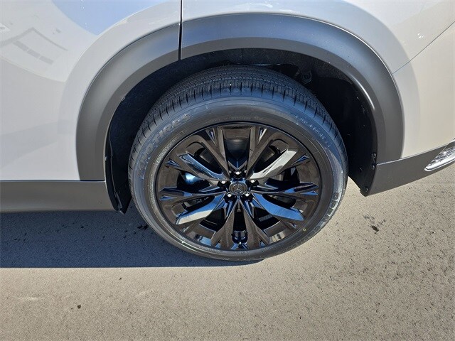 2026 Mazda CX-90 Premium Package - Photo 24