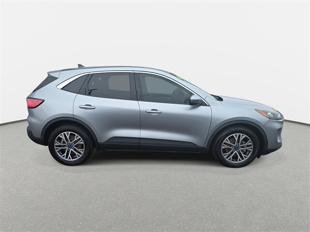 2022 Ford Escape SEL Hybrid photo 3