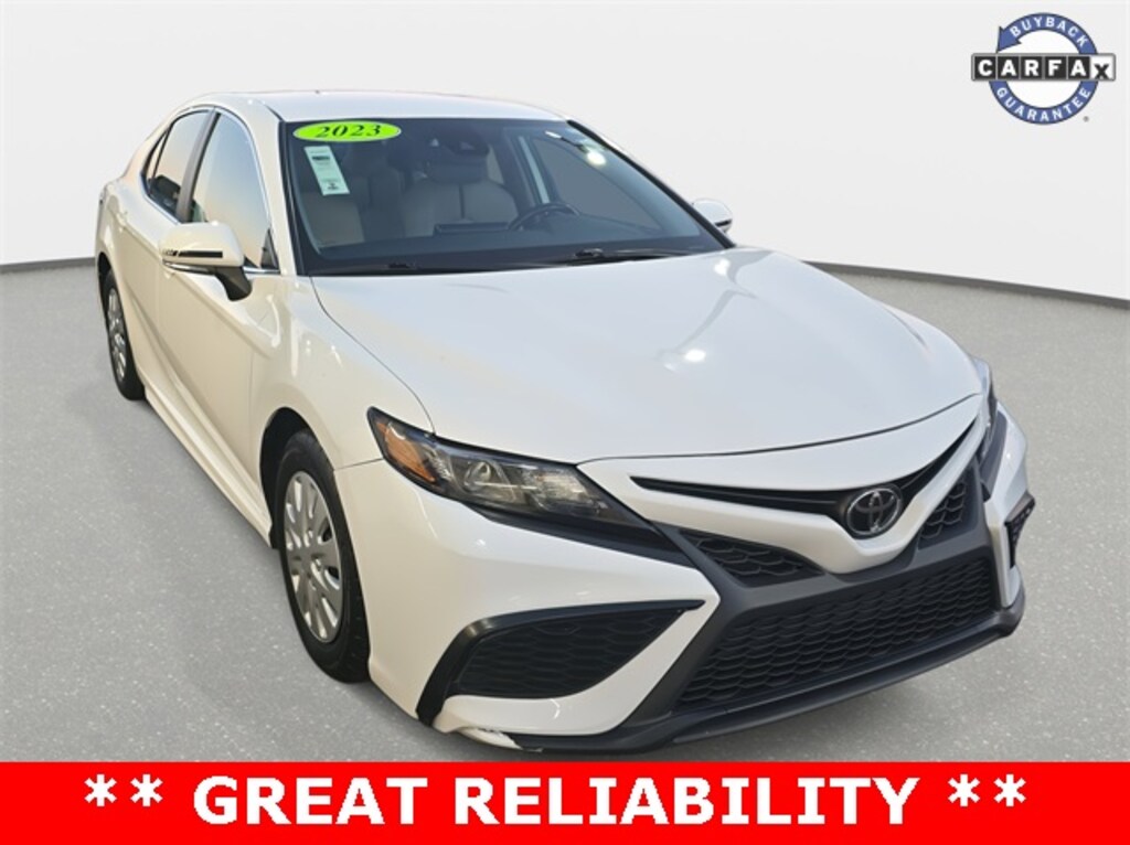 Used 2023 Toyota Camry SE Sedan
