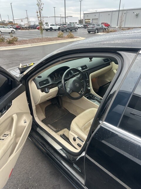 Used 2015 Volkswagen Passat SEL Premium with VIN 1VWCM7A31FC005554 for sale in Goldsboro, NC