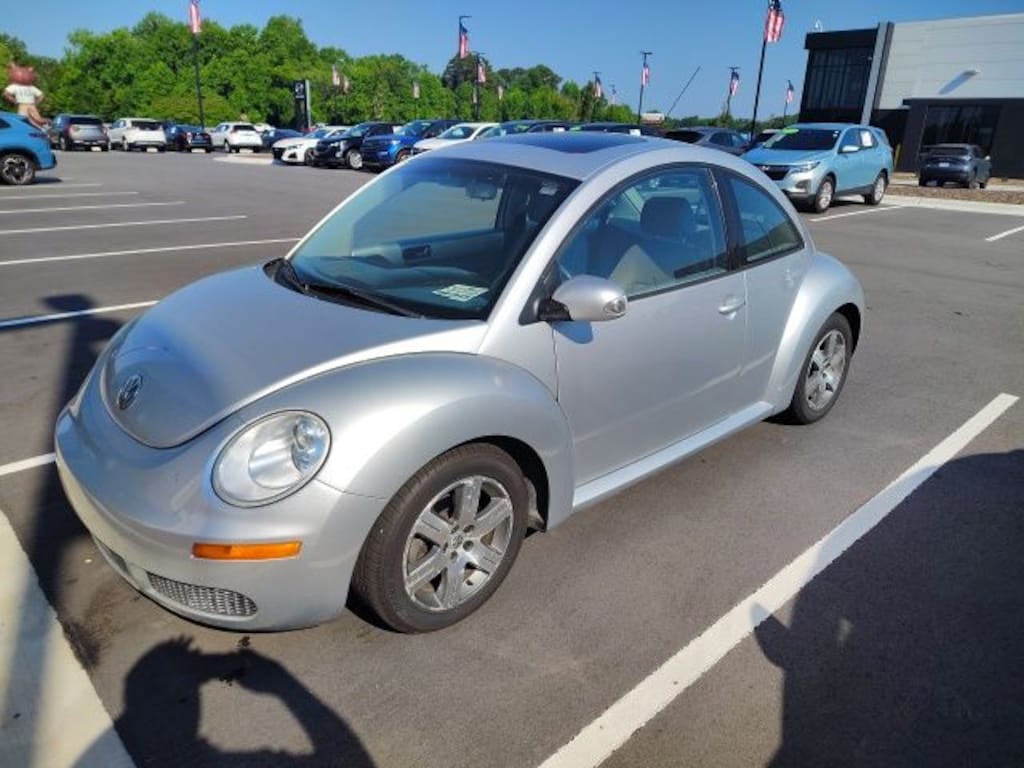 Used 2006 Volkswagen New Beetle TDI Hatchback
