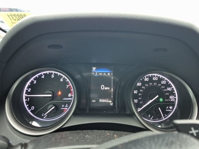 2021 Toyota Camry SE photo 4