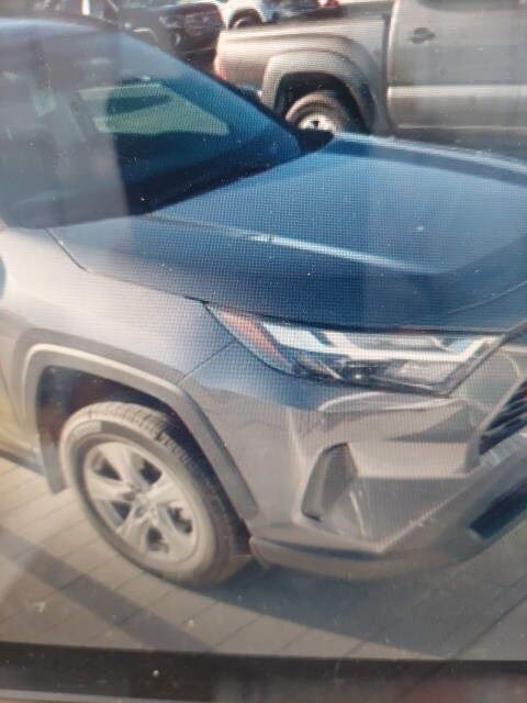 2024 Toyota RAV4 Hybrid LE photo 4