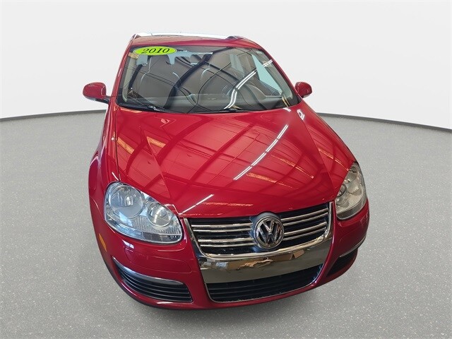 2010 Volkswagen Jetta Limited photo 3
