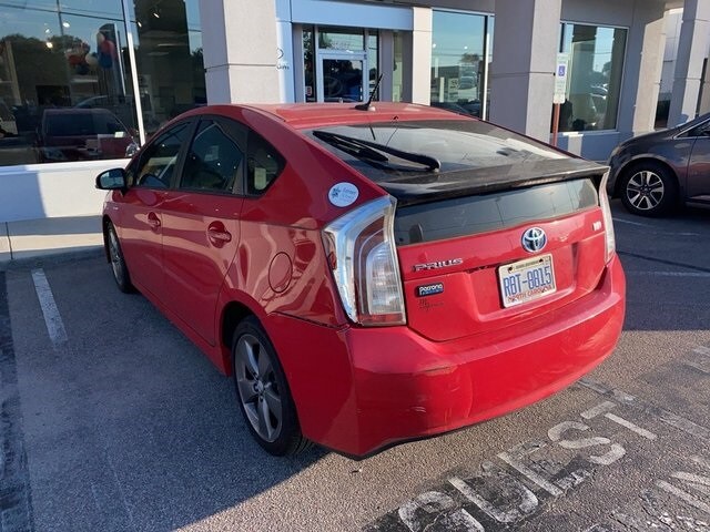 2015 Toyota Prius Four photo 2