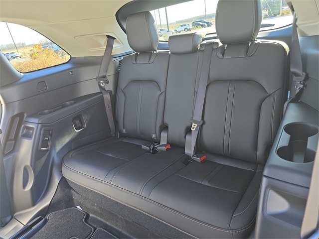 2026 Mazda CX-90 Premium Package - Photo 18