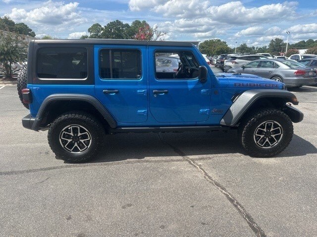 2024 Jeep Wrangler Rubicon photo 4