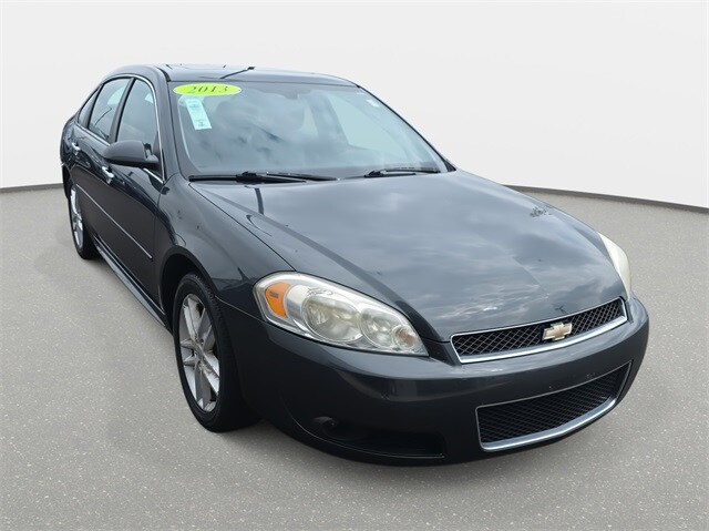 2013 Chevrolet Impala LTZ photo 3