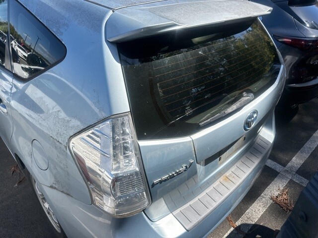 2012 Toyota Prius V Five photo 2