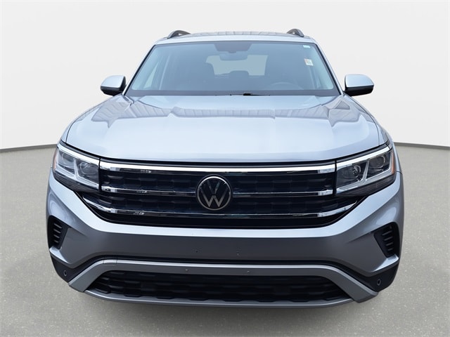 Used 2021 Volkswagen Atlas SE w/Tech with VIN 1V2HR2CA5MC569311 for sale in Goldsboro, NC