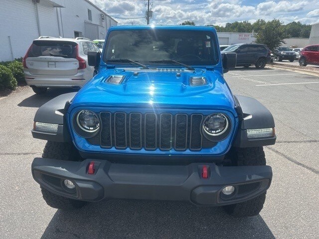 2024 Jeep Wrangler Rubicon photo 2