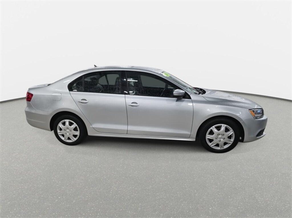 Used 2014 Volkswagen Jetta 1.8T SE Sedan