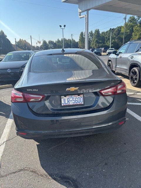 2020 Chevrolet Malibu 1LT photo 2