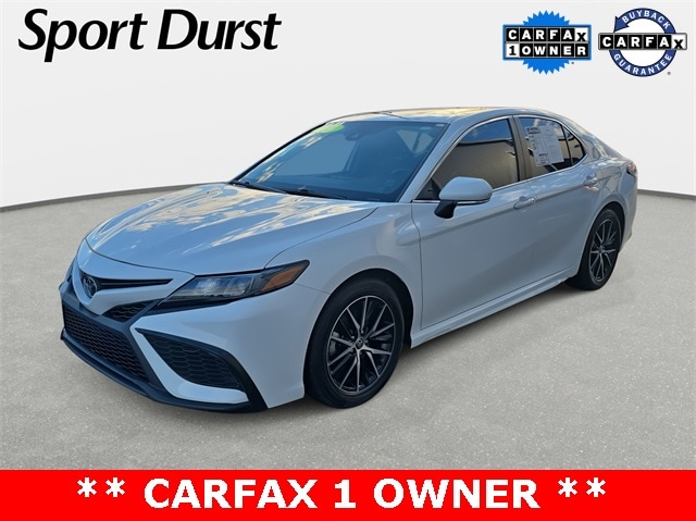 2021 Toyota Camry SE's photo