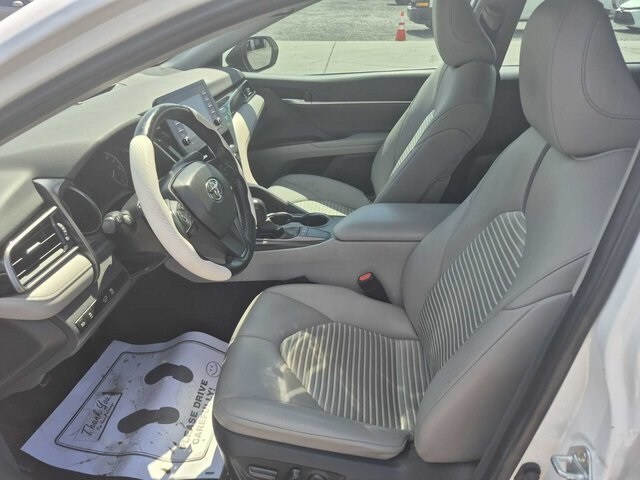 2023 Toyota Camry SE photo 3
