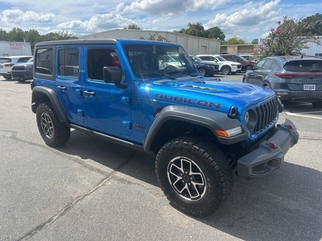 2024 Jeep Wrangler Rubicon photo 3