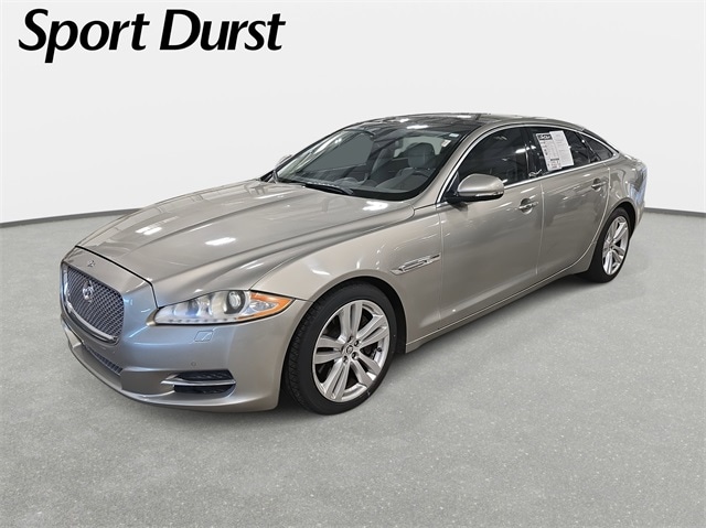 2011 Jaguar XJ Base's photo