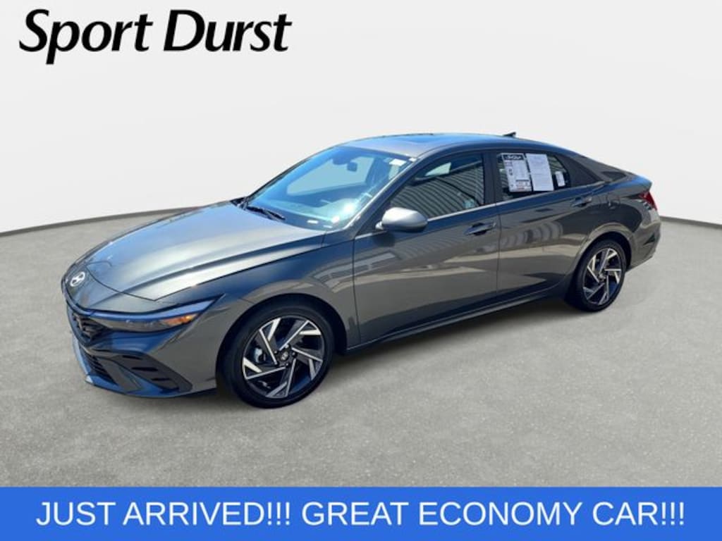Used 2025 Hyundai Elantra SEL Convenience Sedan