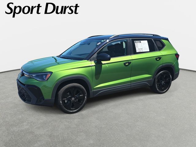 2025 Volkswagen Taos 1.5T SE Black's photo