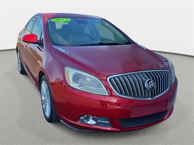 2013 Buick Verano Base photo 3